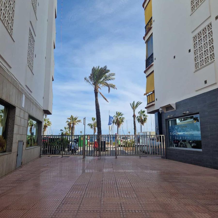 Puerto Villajoyosa Buitenkant foto